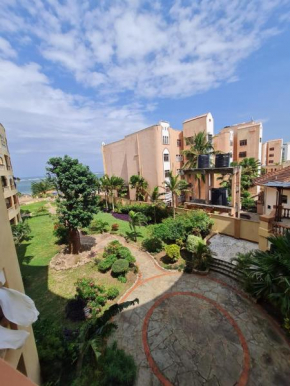 Cool Breeze beachfront Apartments